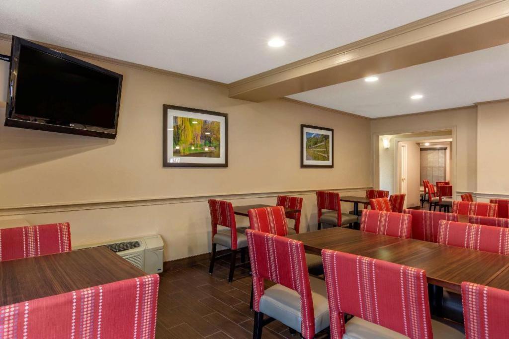 Comfort Inn Foxboro - Mansfield Foxborough Bagian luar foto