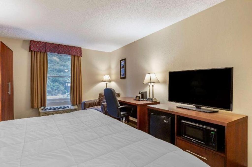 Comfort Inn Foxboro - Mansfield Foxborough Bagian luar foto