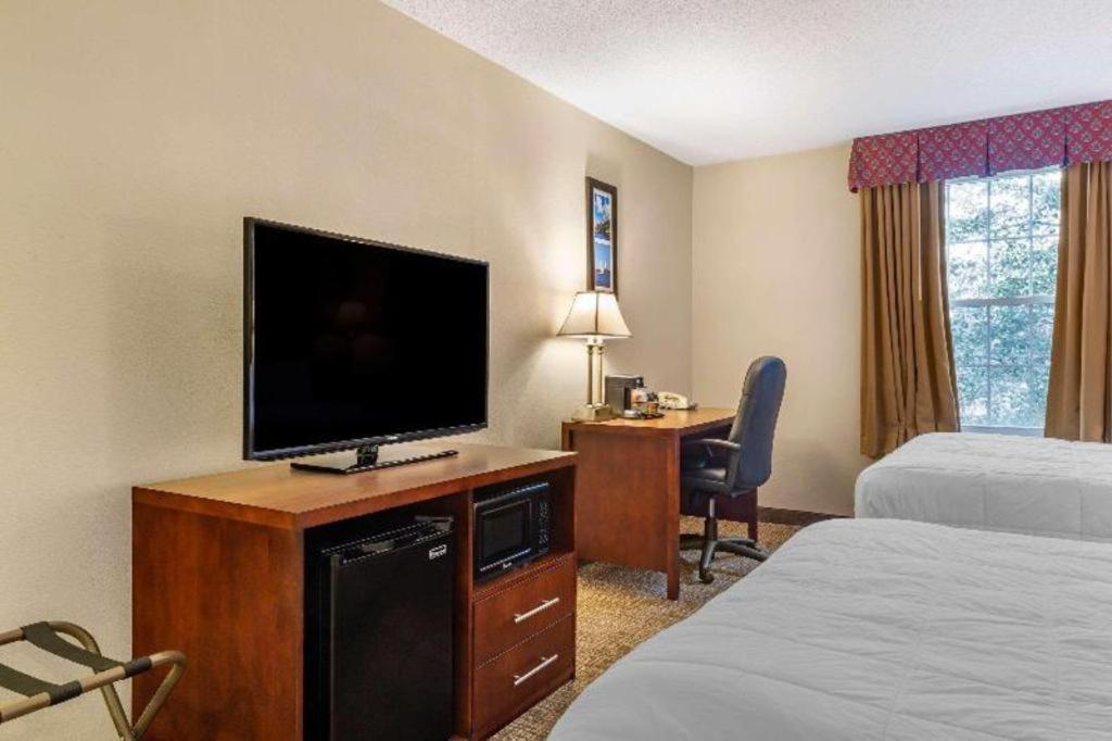 Comfort Inn Foxboro - Mansfield Foxborough Bagian luar foto