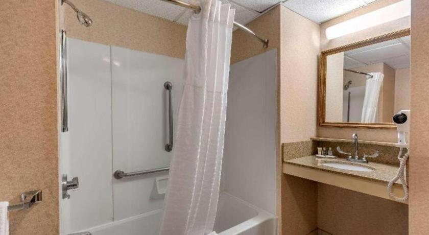 Comfort Inn Foxboro - Mansfield Foxborough Bagian luar foto